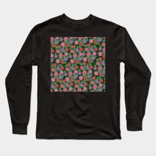 Floral pattern with dark green background Long Sleeve T-Shirt